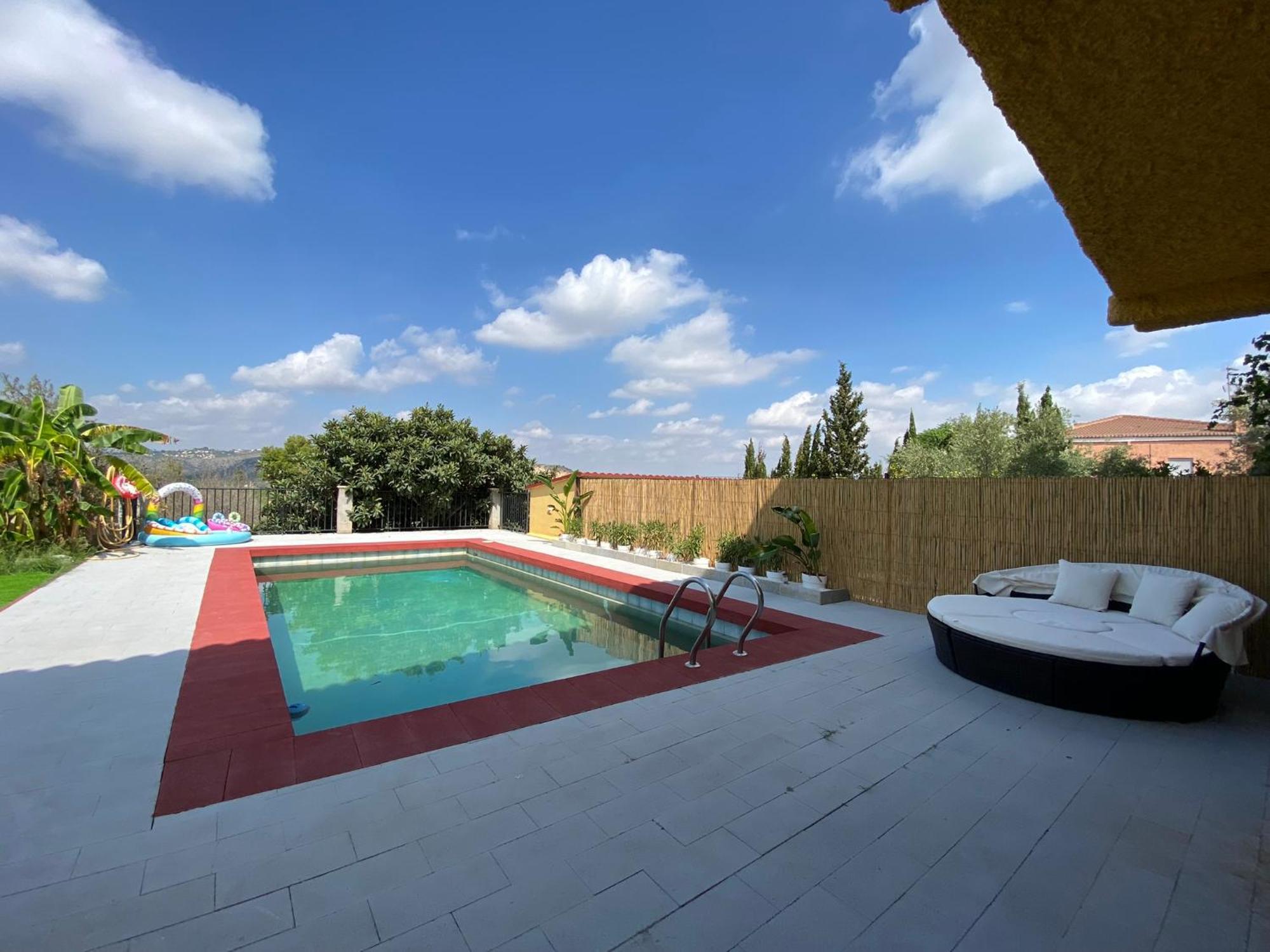 Guesthouse In Torrent Exterior foto